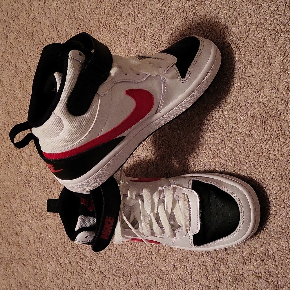 Boy's Nike